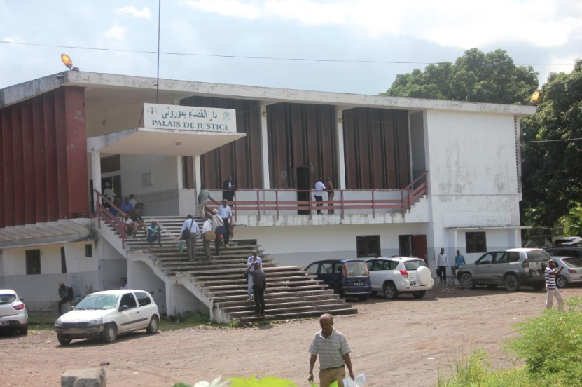 Examens nationaux :  Des prisonniers passent le BEPC